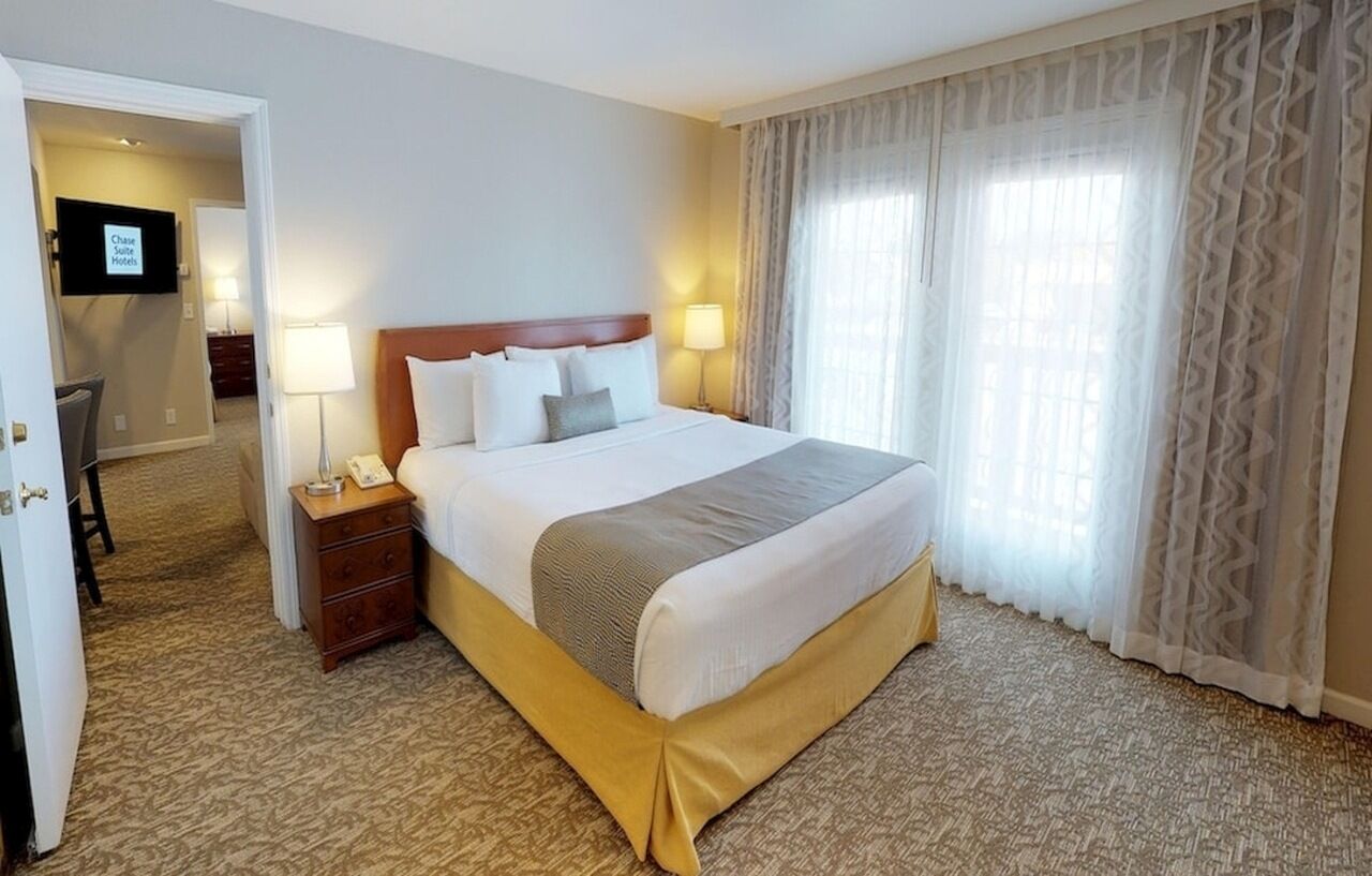 Chase Suite Hotel Newark Fremont Екстериор снимка